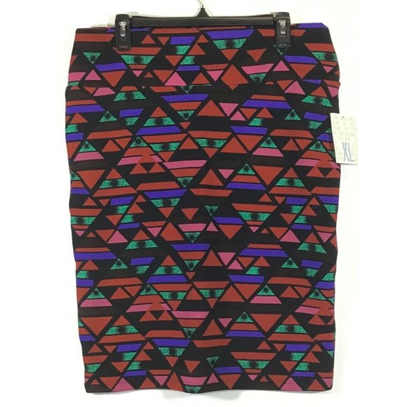 LuLaRoe Cassie / Stretch Pencil Skirt / Black Triangle Geometric Print / Size XL - Picture 4 of 4